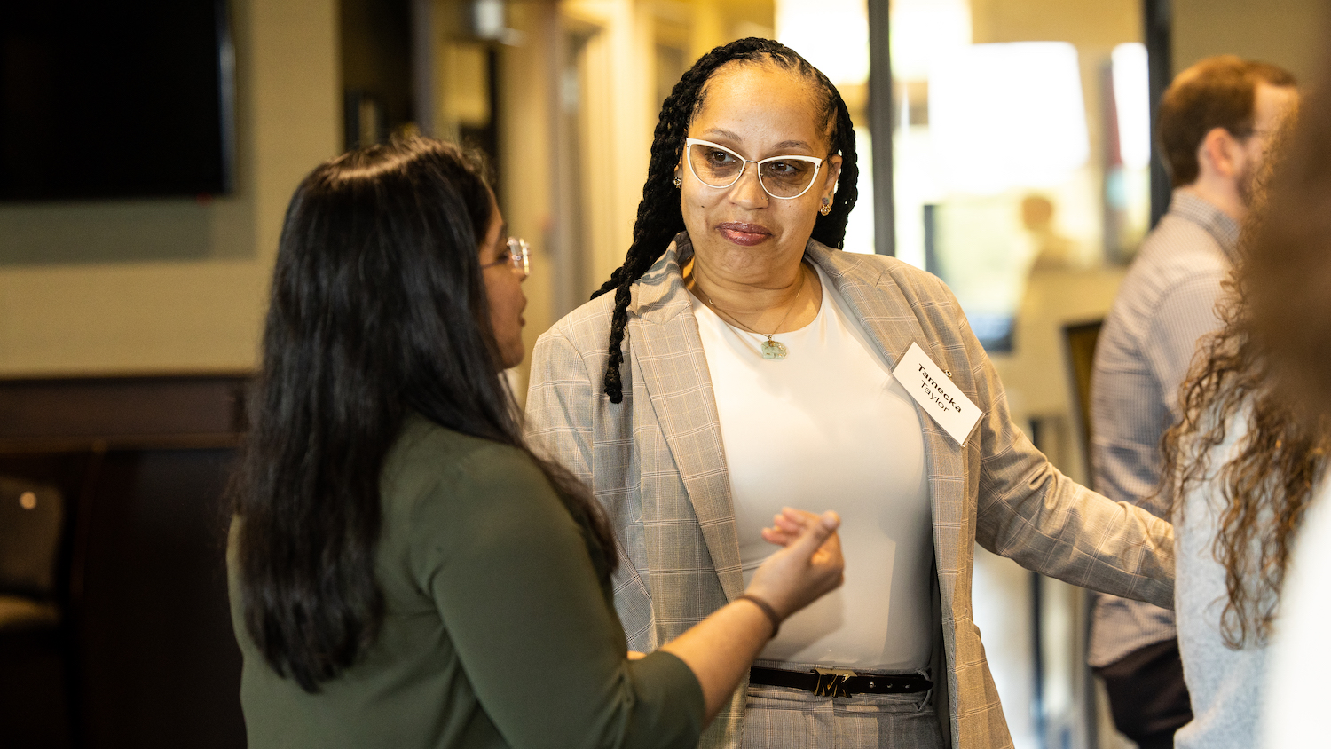 Woman at McLauchlan Leadership Series event.